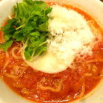 吉祥寺　セロリの花　トマトスープ麺